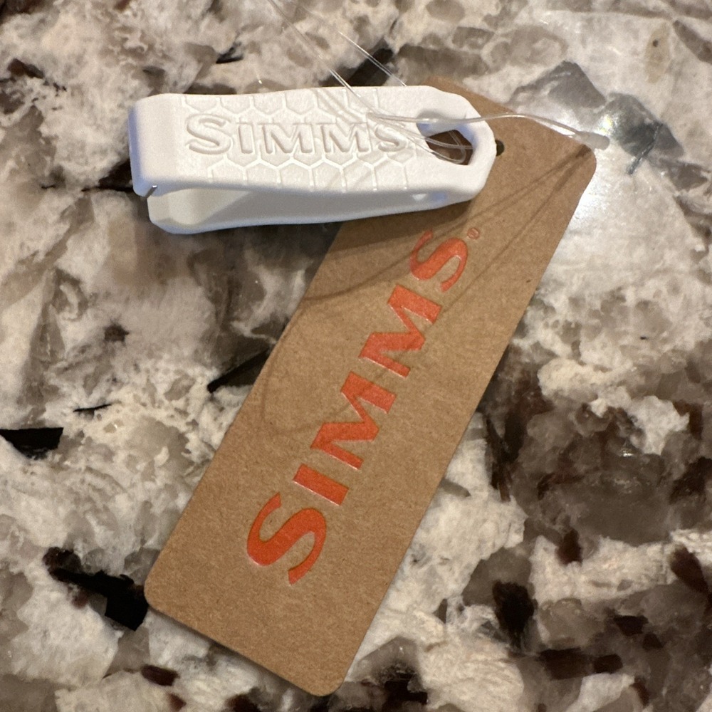 Simms Freestone Nipper  13546-100-00 NWT White - Made in the USA